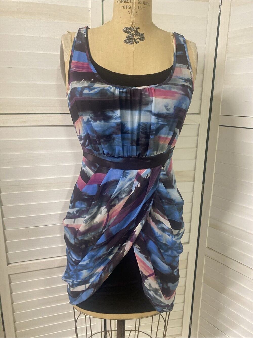 Guess Women’s Dress Sleeveless Shirt Mini Sheer Fully Lined Sz 2